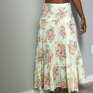 🌸 Chaps Floral Midi Skirt Size M
